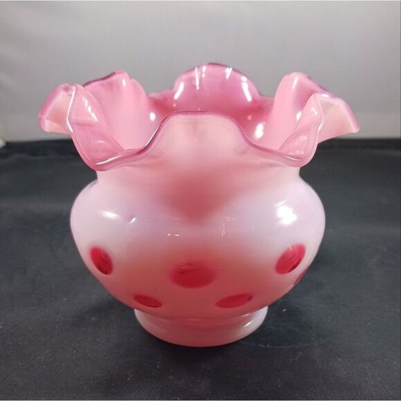Fenton Cranberry Coin Dot Ruffled Rose Bowl - Picture 2 of 10